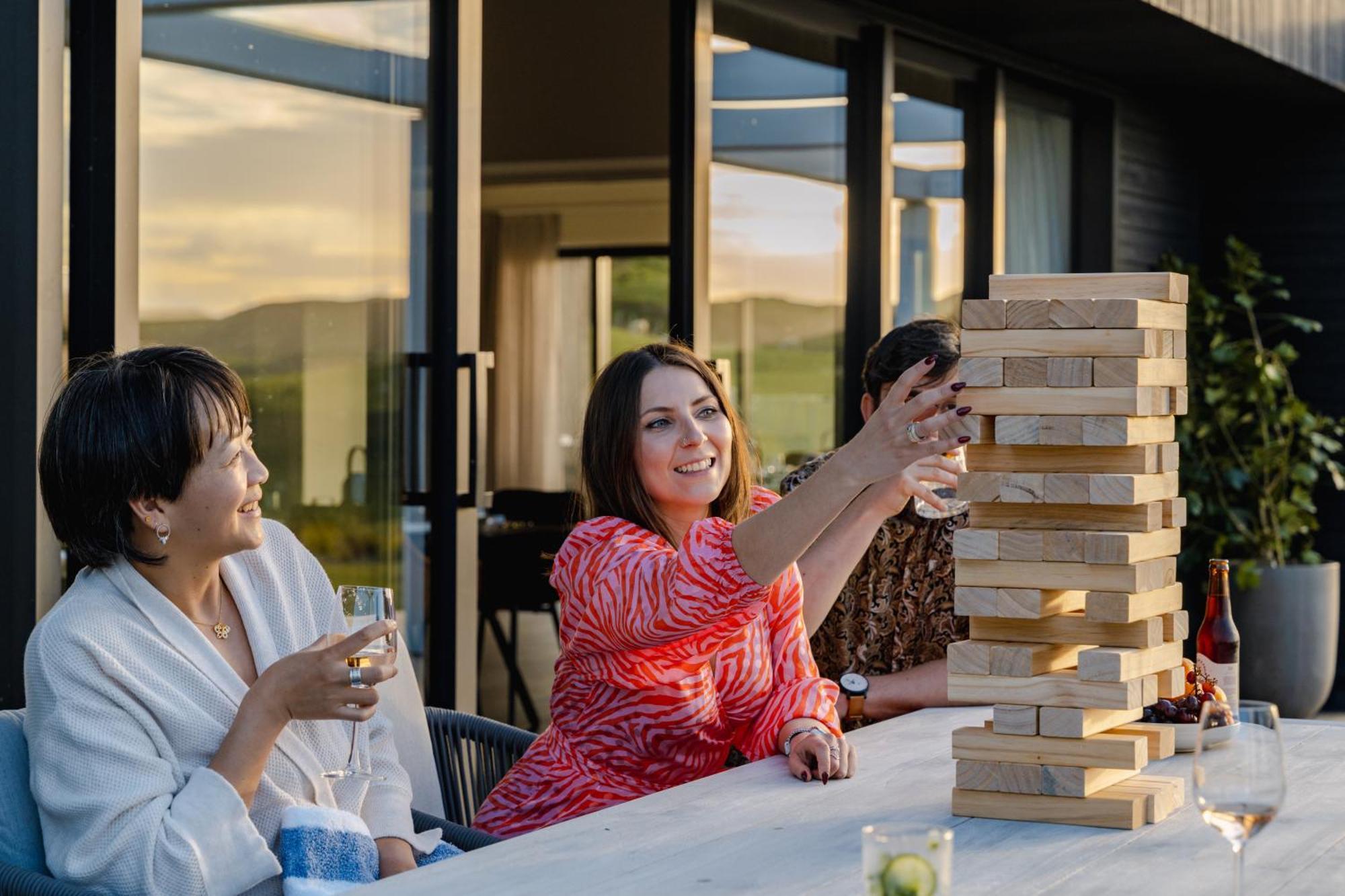 Te Karaka Lodge Port Waikato Eksteriør bilde